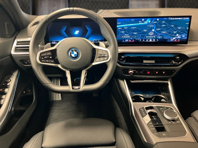 Bild 6: BMW 330e xDrive Touring G21