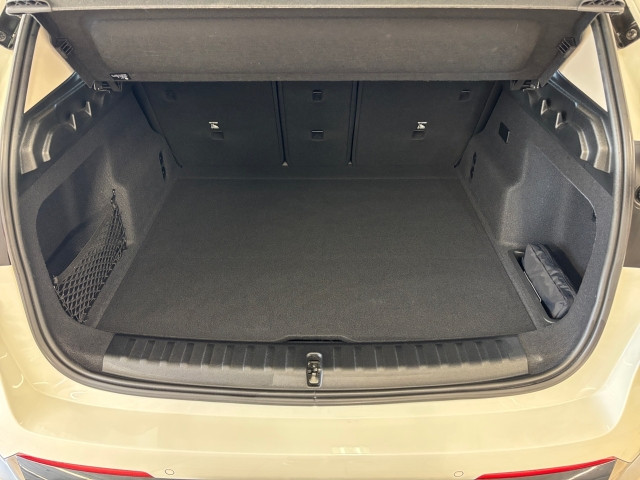 Bild 9: BMW iX1 xDrive30 U11 XE2