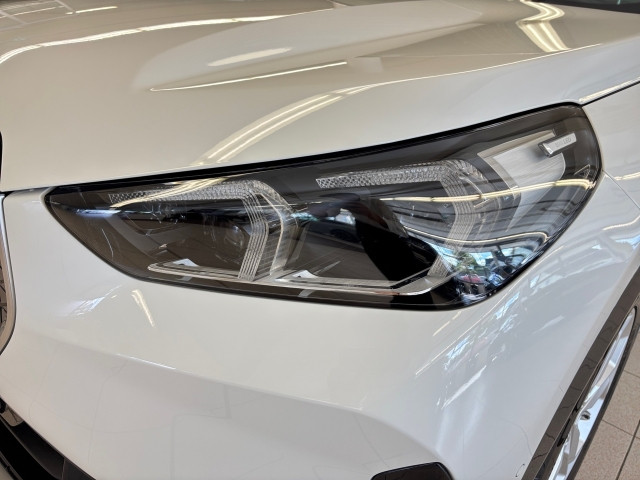 Bild 11: BMW iX1 xDrive30 U11 XE2