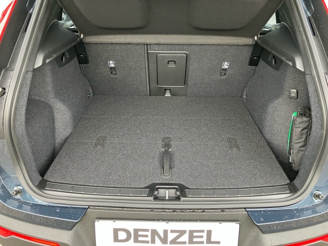 Bild 9: VOLVO PKW XC40 Plus, B3 Mild Hybrid, Benzin, Dark