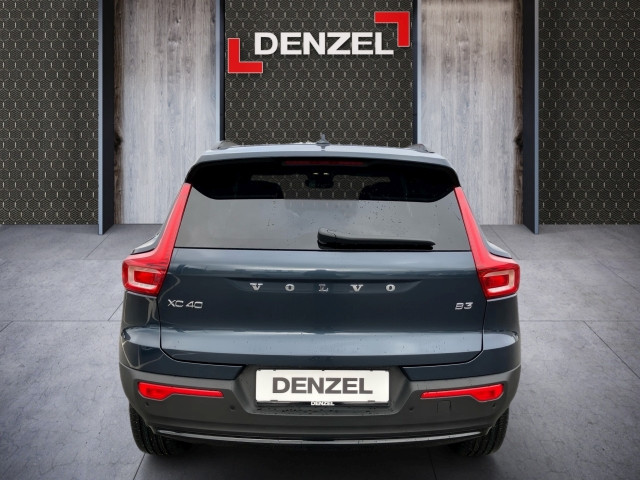Bild 10: VOLVO PKW XC40 Plus, B3 Mild Hybrid, Benzin, Dark