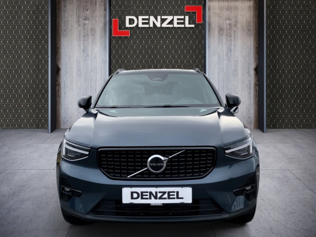 Bild 12: VOLVO PKW XC40 Plus, B3 Mild Hybrid, Benzin, Dark