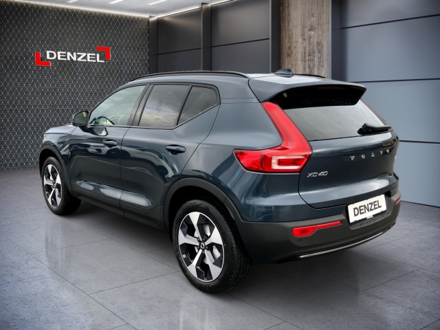 Bild 2: VOLVO PKW XC40 Plus, B3 Mild Hybrid, Benzin, Dark