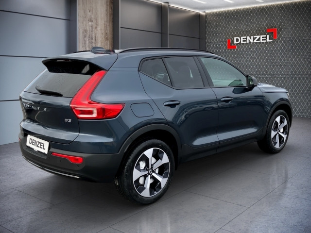 Bild 3: VOLVO PKW XC40 Plus, B3 Mild Hybrid, Benzin, Dark