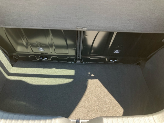 Bild 9: Toyota AYGO X 1,0 l Play