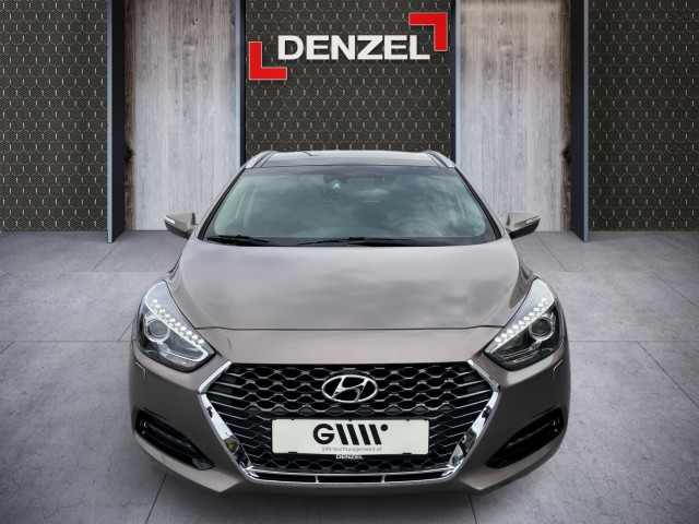 Bild 12: Hyundai i40 1,6 CRDi GL DCT