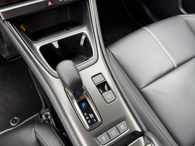 Bild 14: Lexus LBX Relax CVT 4x4