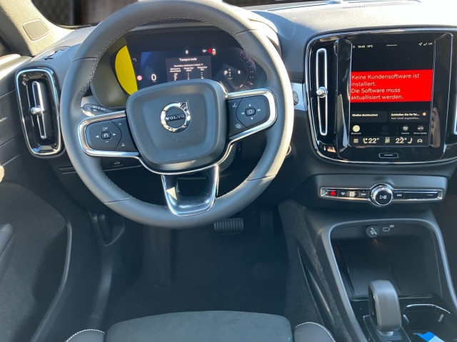 Bild 6: VOLVO PKW XC40 Plus, B3 Mild Hybrid, Benzin, Dark