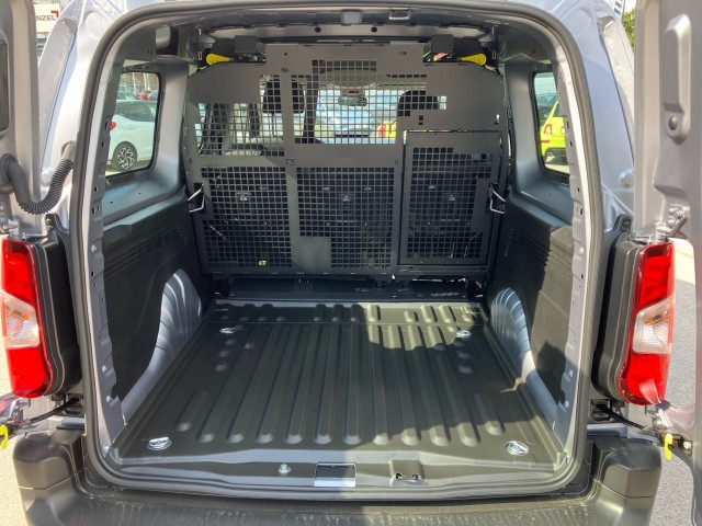 Bild 9: Fiat Transporter Doblo DoKa Serie 3 L2 BlueHDI 100 MT