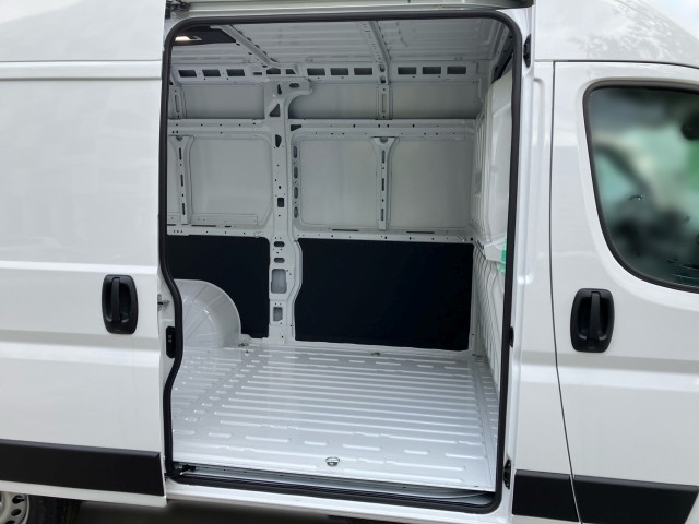 Bild 8: Fiat Transporter Ducato Serie 2 Maxi Kastenwagen L2H2 3500 140 MT