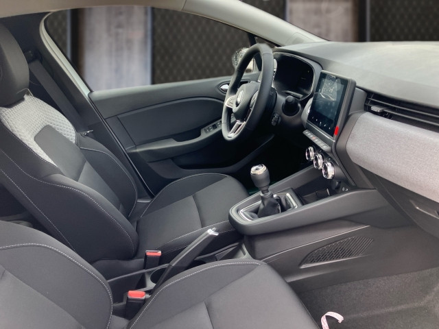 Bild 5: Mitsubishi Colt 1,0 MPI Turbo YUKI Invite C 26