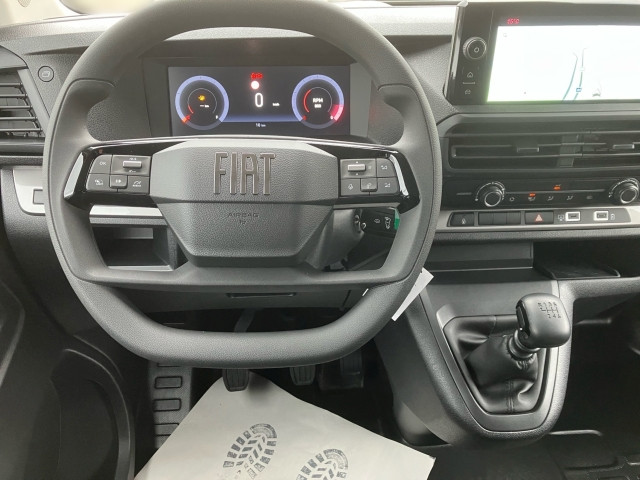 Bild 6: Fiat Transporter Scudo Serie 3 DoKa M BlueHDi 145 S&S 6-Gang