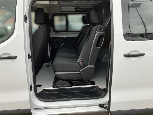 Bild 8: Fiat Transporter Scudo Serie 3 DoKa M BlueHDi 145 S&S 6-Gang