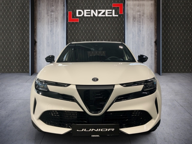 Bild 12: Alfa Junior Ibrida Speciale 1.2 136PS MHEV FWD