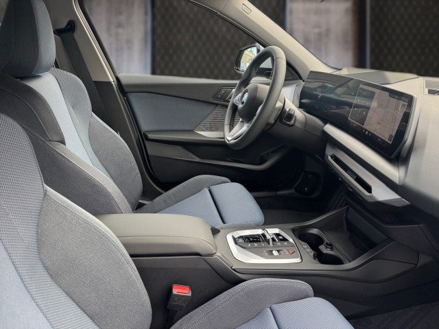 Bild 5: BMW 120 5-Türer F70 B38