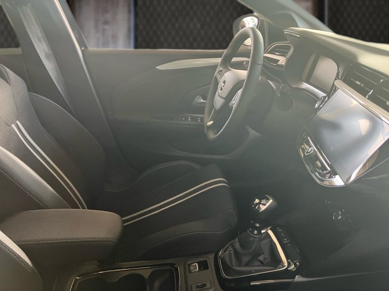 Bild 5: Opel Corsa GS 1.2 Direct Injection Turbo (74kW/100PS) 6-Gang