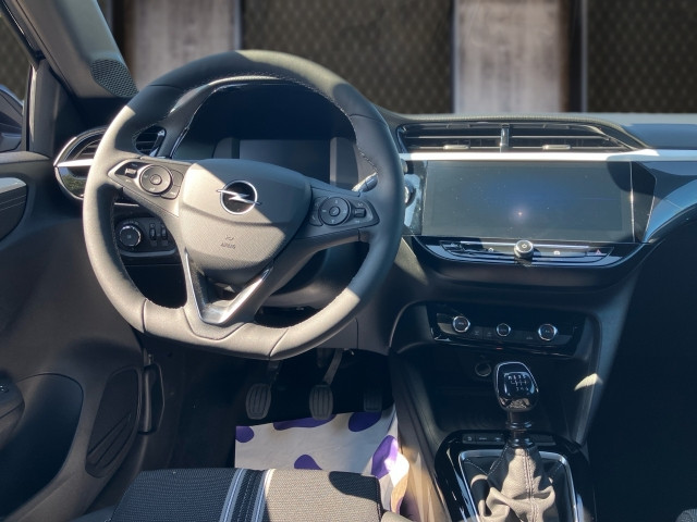 Bild 6: Opel Corsa GS 1.2 Direct Injection Turbo (74kW/100PS) 6-Gang