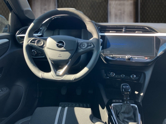 Bild 6: Opel Corsa GS 1.2 Direct Injection Turbo (74kW/100PS) 6-Gang