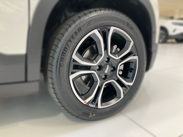 Bild 4: Jeep Avenger MHEV MY25 1.2 e-DCT6 e-Hybrid Altitude