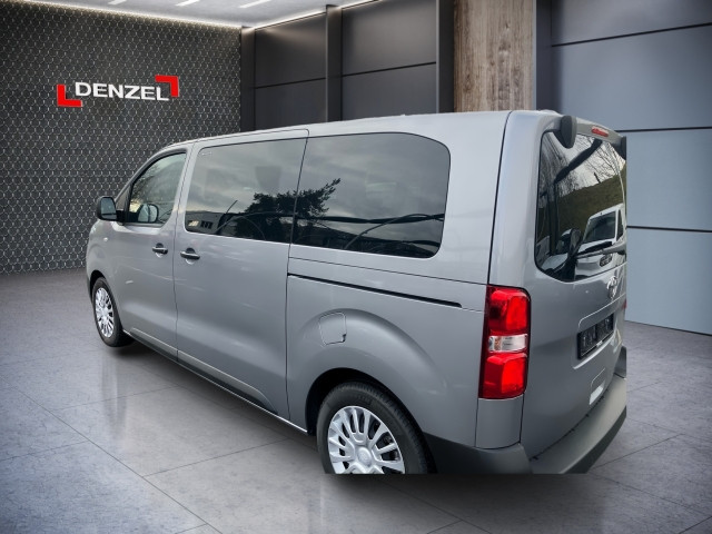 Bild 2: Toyota Proace Verso 2,0 l, 145 Shuttle Medium