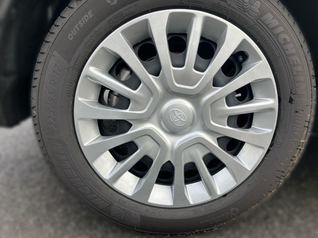 Bild 4: Toyota Proace Verso 2,0 l, 145 Shuttle Medium