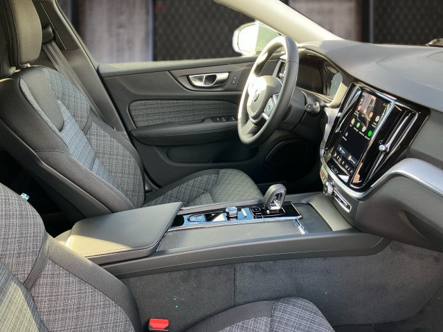 Bild 5: VOLVO PKW V60 Core, B4 Mild Hybrid, Benzin