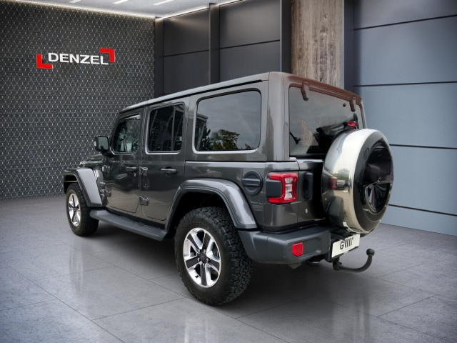 Bild 6: Jeep Wrangler Sahara 2,2