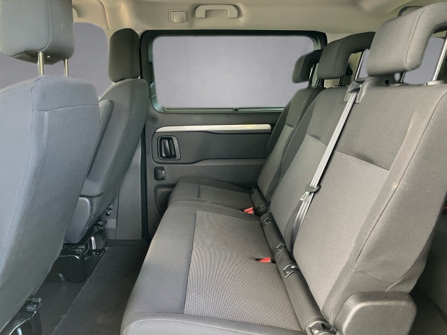 Bild 11: Toyota Proace Verso 2,0 l, 145 Shuttle Medium