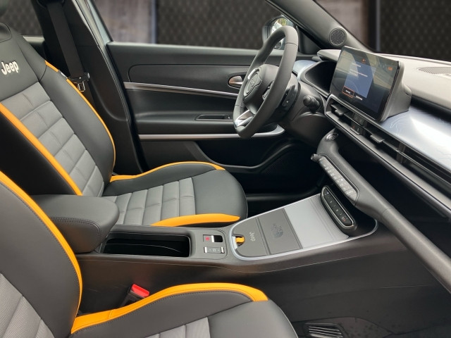 Bild 5: Jeep Avenger e-Hybrid 1,2 T3 The North Face