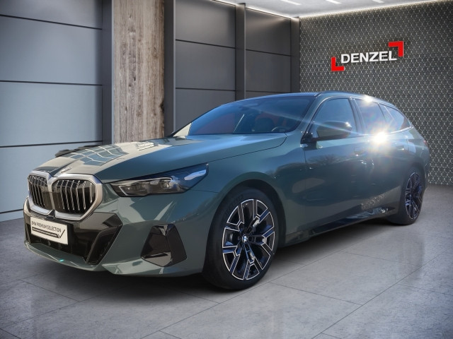Bild 0: BMW 520d xDrive Touring G61 B47