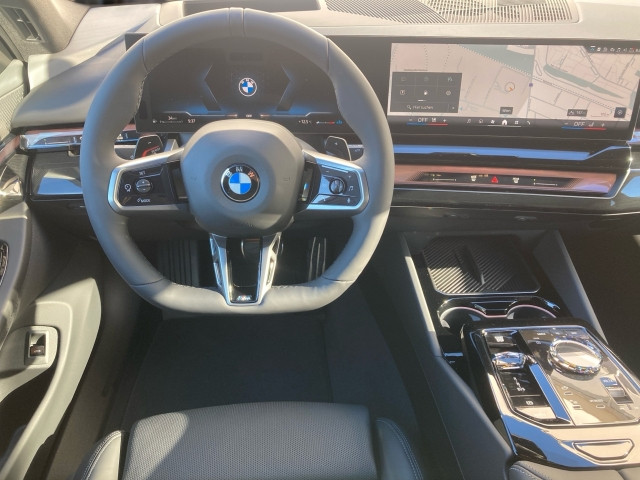 Bild 6: BMW 520d xDrive Touring G61 B47