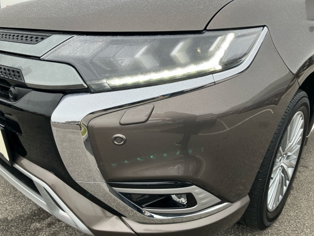 Bild 11: Mitsubishi Outlander 2,4 PHEV Diamond