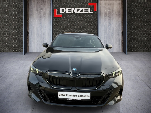 Bild 2: BMW 520d xDrive Touring G61 B47