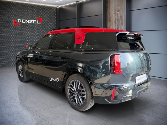 Bild 2: Mini Countryman SE ALL4 U25 XE2