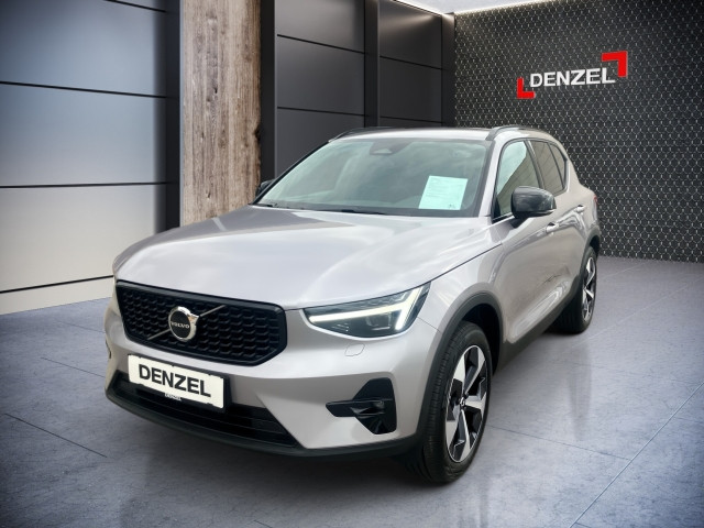 Bild 2: VOLVO PKW XC40 Plus, B3 Mild Hybrid, Benzin, Dark