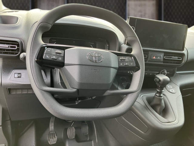 Bild 6: Toyota Proace City 1,5 l D, 102 PS, ProWork L2