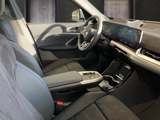 Bild 5: BMW iX1 eDrive20 U11