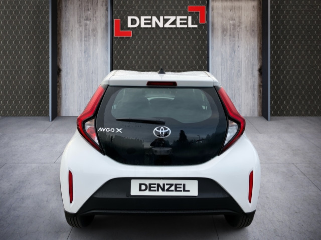 Bild 10: Toyota AYGO X 1,0 l Play