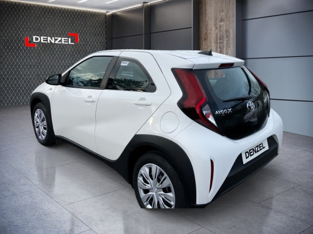 Bild 2: Toyota AYGO X 1,0 l Play
