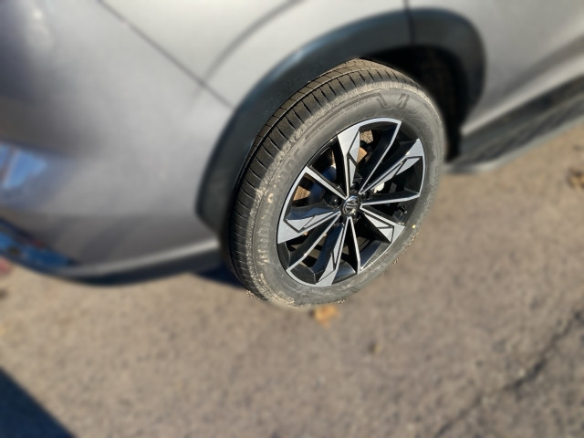 Bild 4: MG HS PHEV+ Comfort Stoff