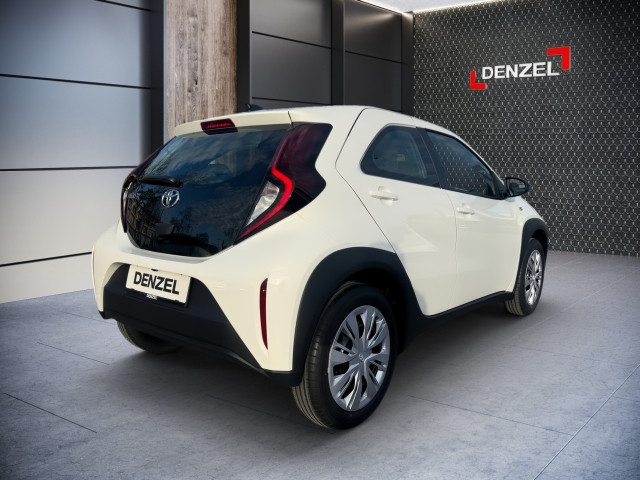 Bild 12: Toyota AYGO X 1,0 l Play