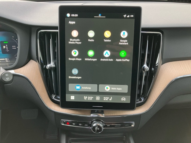 Bild 7: VOLVO PKW XC60 Plus, T6 AWD Plug-in Hybrid, Elektrisch/Benzin, Dark