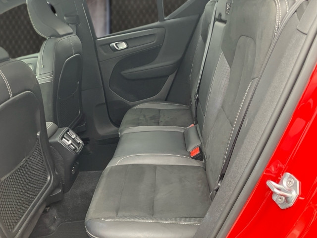 Bild 8: VOLVO PKW XC40 D4 R-Design AWD Geartronic