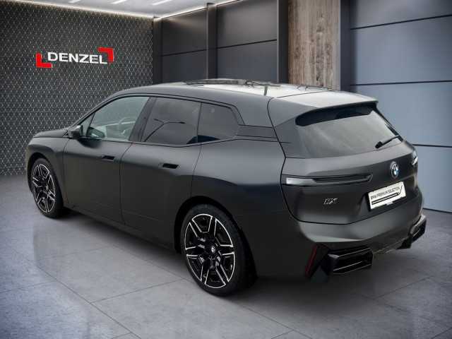 Bild 2: BMW PKW i-Serie iX M70 xDrive I20