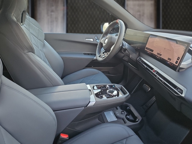 Bild 5: BMW PKW i-Serie iX M70 xDrive I20