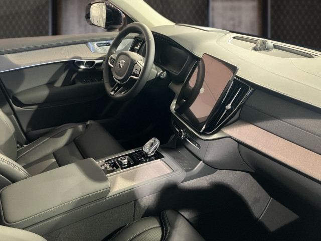 Bild 5: VOLVO PKW XC90 Ultra, T8 AWD Plug-in Hybrid, Elektrisch/Benzin, Dark,