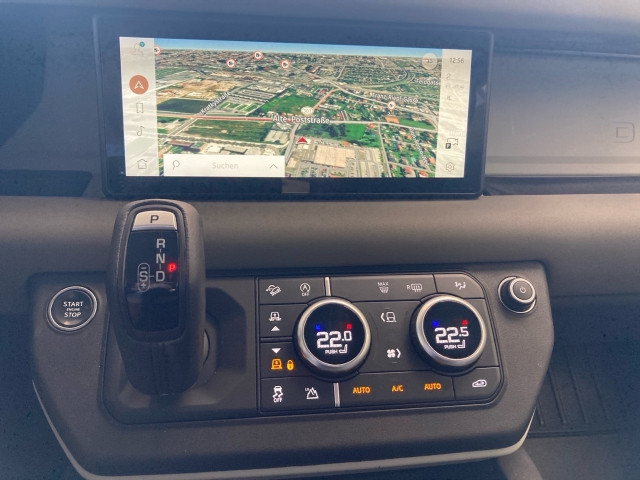 Bild 7: Land Rover Defender 110 D250 AW