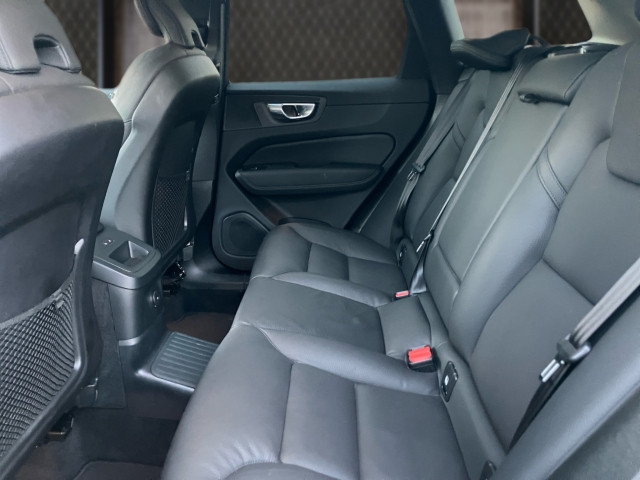 Bild 8: VOLVO PKW XC60 Plus, T6 Plug-in Hybrid, Elektrisch/Benzin, Dark