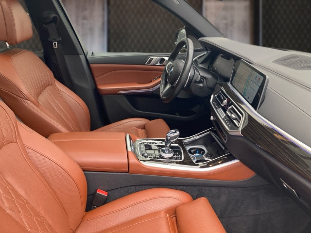 Bild 5: BMW X5 xDrive40i 48 V Aut.