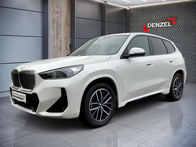 Bild 0: BMW iX1 eDrive20 U11